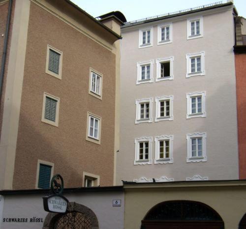 Hotel Schwarzes Roessl Salzburg Buitenkant foto