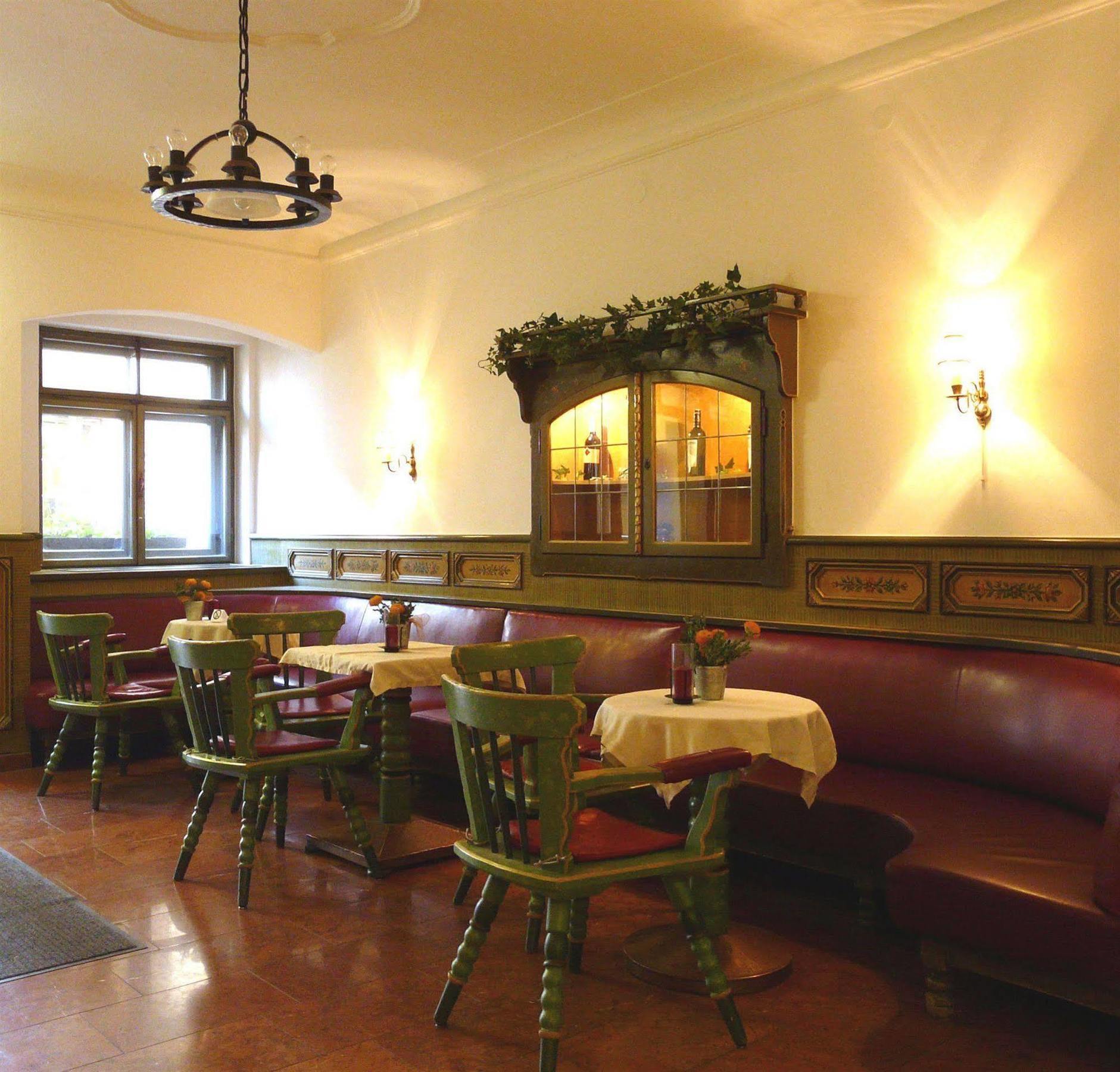 Hotel Schwarzes Roessl Salzburg Buitenkant foto